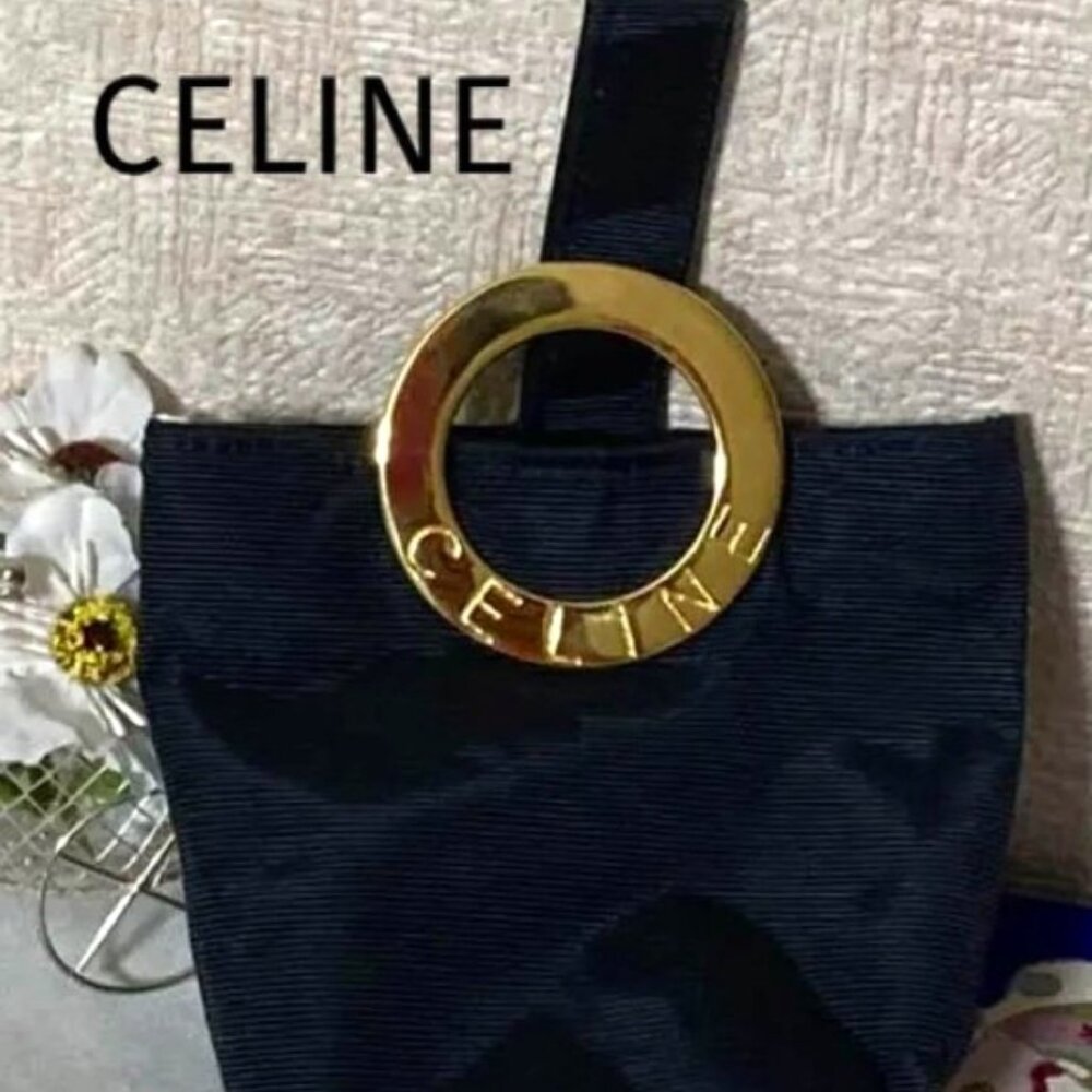 Authentic Celine Triumph Arc Pouch – Black with Gold Hardware, Exquisite Lux - Picture 2 of 15
